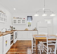 The Cottage on Lamington - New South Wales Tourism 