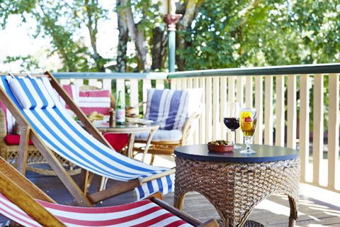 The Daylesford Hotel - New South Wales Tourism  0