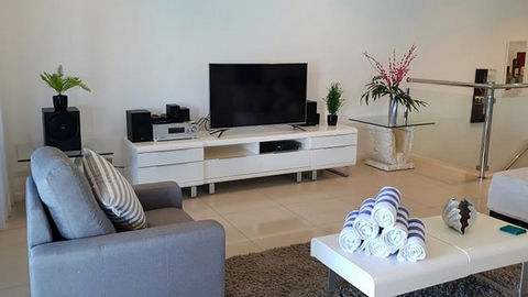 The Edge 5 - Hamilton Island - New South Wales Tourism  3