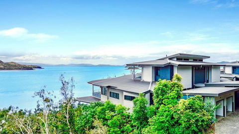 The Edge 5 - Hamilton Island - New South Wales Tourism  0