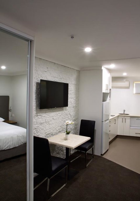The Duck Inn Apartments - New South Wales Tourism  3