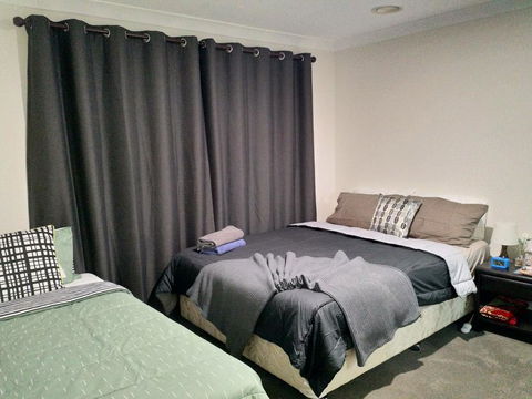 The Fawzi Holiday Home Perth - New South Wales Tourism  2