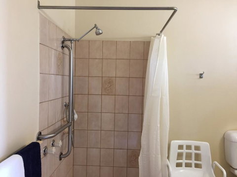 The Finley Palm Motor Inn - New South Wales Tourism  2