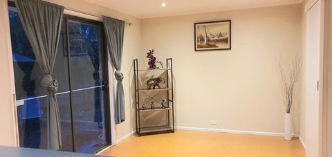 The Flower Homestay - New South Wales Tourism  2