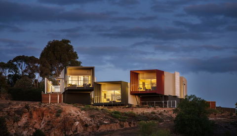 The Frames - New South Wales Tourism  2