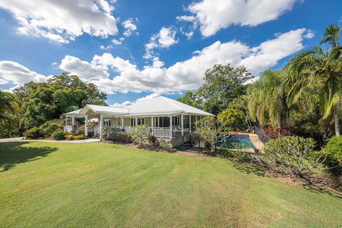 The Frangipani Farm - New South Wales Tourism  0