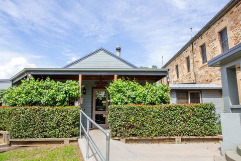 The Globe Hotel, Rylstone - New South Wales Tourism  1
