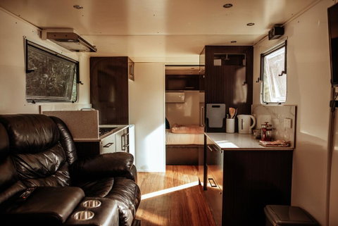 The Grampians Caravan - New South Wales Tourism  0