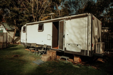 The Grampians Caravan - New South Wales Tourism  1