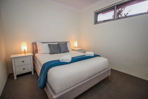 The Happy Delightful Place - New South Wales Tourism  1
