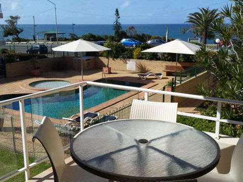 The Headlands 10 - 2 BDRM Apt Across From Alex Beach - New South Wales Tourism  2