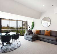 THE HYDEAWAY-LUXE HYDE PARK CITY APARTMENT-hosted by LAbode Accommodation - New South Wales Tourism 
