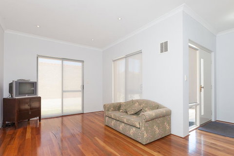 The Lane, Doubleview - New South Wales Tourism  1