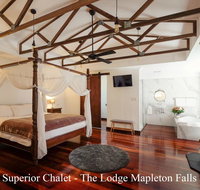 The Lodge Mapleton Falls