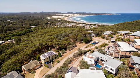 The Lookout - Ultra Modern And Luxurious - New South Wales Tourism  3