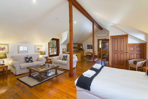 The Mews Studio - New South Wales Tourism  1