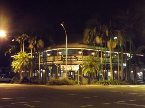 The Middle Pub - New South Wales Tourism  1