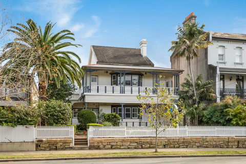 The North Shore Hotel - New South Wales Tourism  0