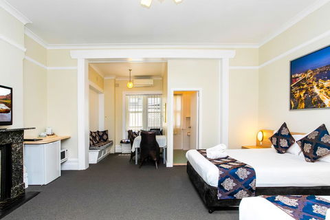 The North Shore Hotel - New South Wales Tourism  3