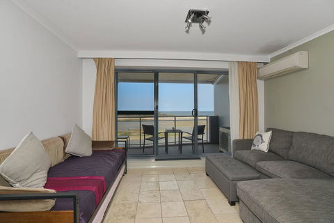 The Oaks Waterfront Resort, Unit 509 - New South Wales Tourism  2
