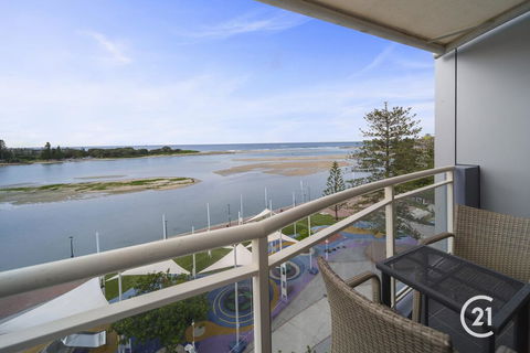 The Oaks Waterfront Resort, Unit 511 - New South Wales Tourism  1