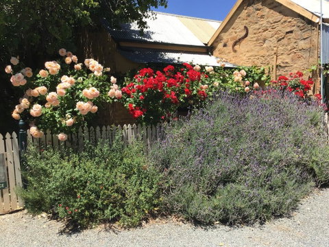 The Olde Devonshire House - New South Wales Tourism  2
