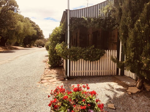 The Olde Devonshire House - New South Wales Tourism  0