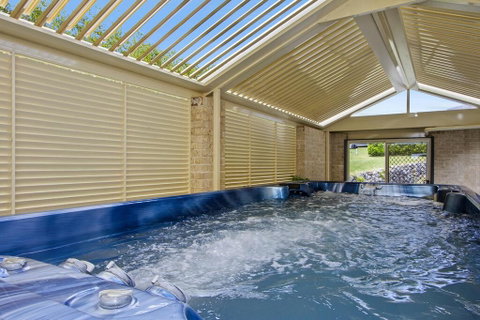 The Orient - Family & Pet Friendly - Huge Spa - New South Wales Tourism  1