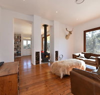 The Parson's Vineyard Retreat - get amongst the vineyards in a historic home - New South Wales Tourism 