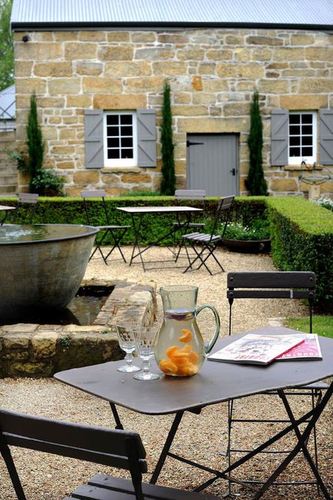 The Red Feather Inn - New South Wales Tourism  3