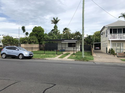 The Red Sparrow 2 - New South Wales Tourism  3