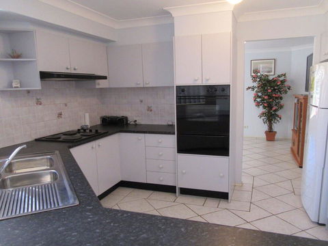 The Salamander', 99 Salamander Way - Aircon & Large Yard For Kids - New South Wales Tourism  2