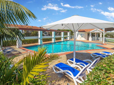 The Sands 51 - A Beach Escape - New South Wales Tourism  0