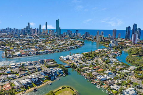 The Savoy Beach House - New South Wales Tourism  1