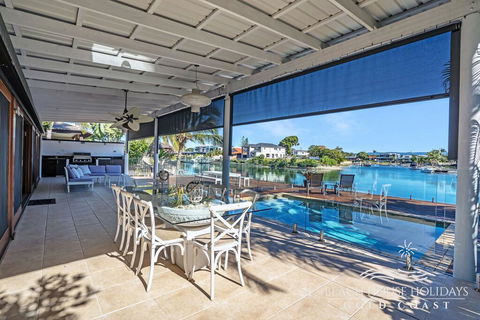 The Savoy Beach House - New South Wales Tourism  2