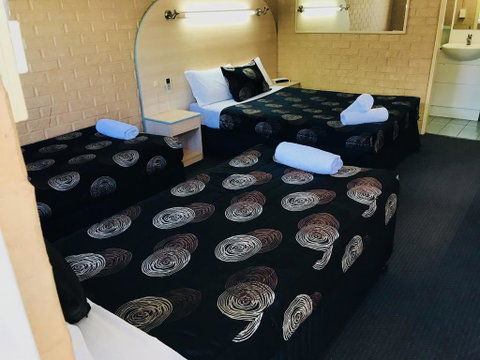 The Shamrock Hotel - New South Wales Tourism  3