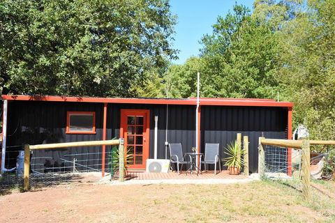 The Shelter Shed Garden Studio Apartment - New South Wales Tourism  2