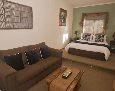 The Shingles Riverside Cottages - New South Wales Tourism  3