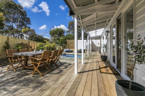 The Summer House Retreat Torquay - New South Wales Tourism  3