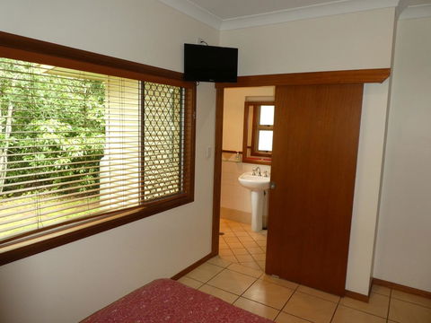 The Summit Rainforest Retreat - New South Wales Tourism  3