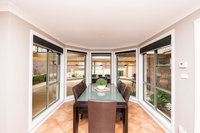 Book Orange Accommodation Vacations New South Wales Tourism New South Wales Tourism 