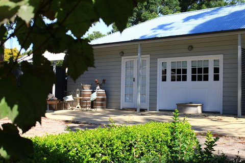 The Villa - New South Wales Tourism  0