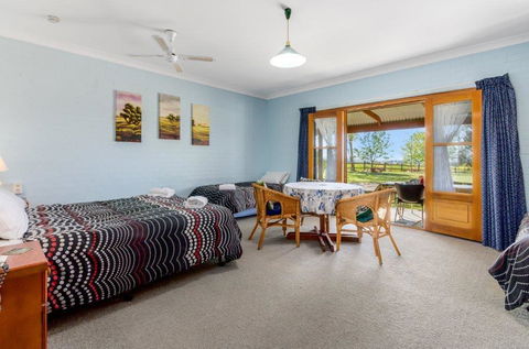The Vineyard Motel - New South Wales Tourism  3