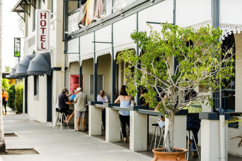 The Waterloo Bay Hotel - New South Wales Tourism  1