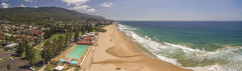 Thirroul Beach Motel - New South Wales Tourism  3