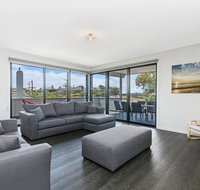 Thunder Point - New South Wales Tourism 