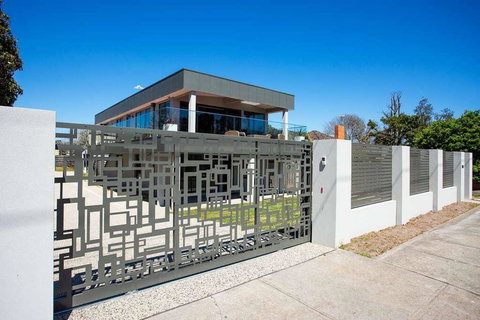 Top Class Beachfront Tootgarook - New South Wales Tourism  2