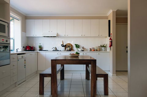 Torquay Retreats - Anderson - New South Wales Tourism  3