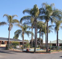 Town and Country Motor Inn - New South Wales Tourism 