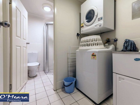Townhouse 9 'Bay Parklands', 2 Gowrie Ave - Pool Views & Tennis Court - New South Wales Tourism  3